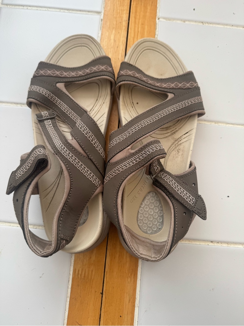 Women’s Adjustable Comfort Sandals in Taupe